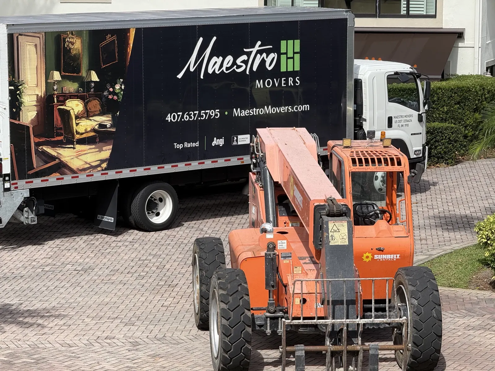 Forklift for heavy commercial jobs